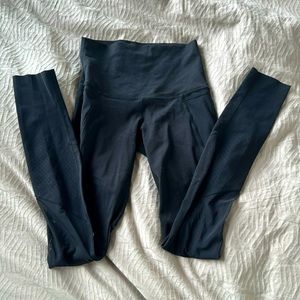 Lululemon full length leggings with mesh detailing 4